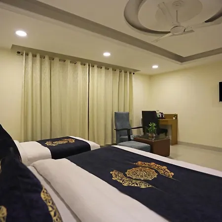 Hotel Grand Suites By D'Capitol Near Delhi Airport New Delhi Exterior photo