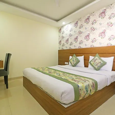 Hotel Grand Suites By D'Capitol Near Delhi Airport New Delhi Exterior photo