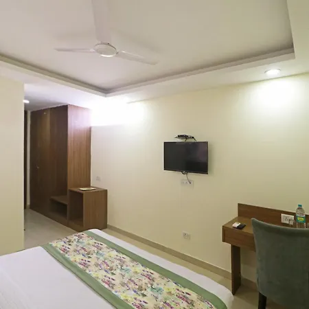 Hotel Grand Suites By D'Capitol Near Delhi Airport New Delhi Exterior photo