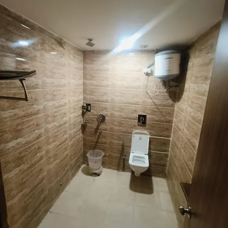 Hotel Grand Suites By D'Capitol Near Delhi Airport New Delhi Exterior photo
