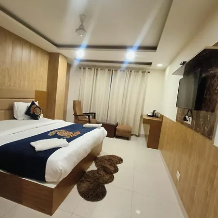 Hotel Grand Suites By D'Capitol Near Delhi Airport New Delhi Exterior photo