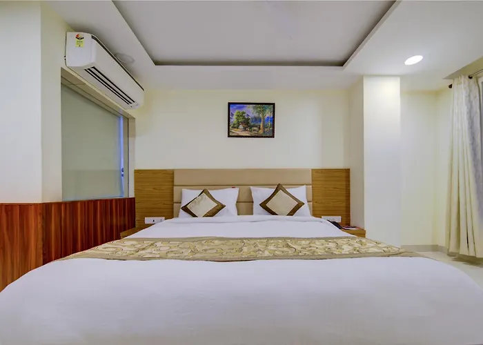 Hotel Grand Suites By D\'Capitol Near Igi Airport
