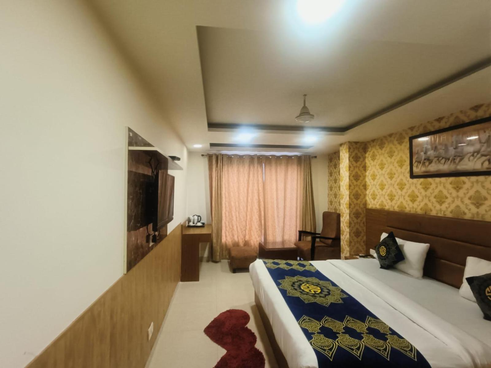 Grand By D'capitol Near Igi Airport Hotel